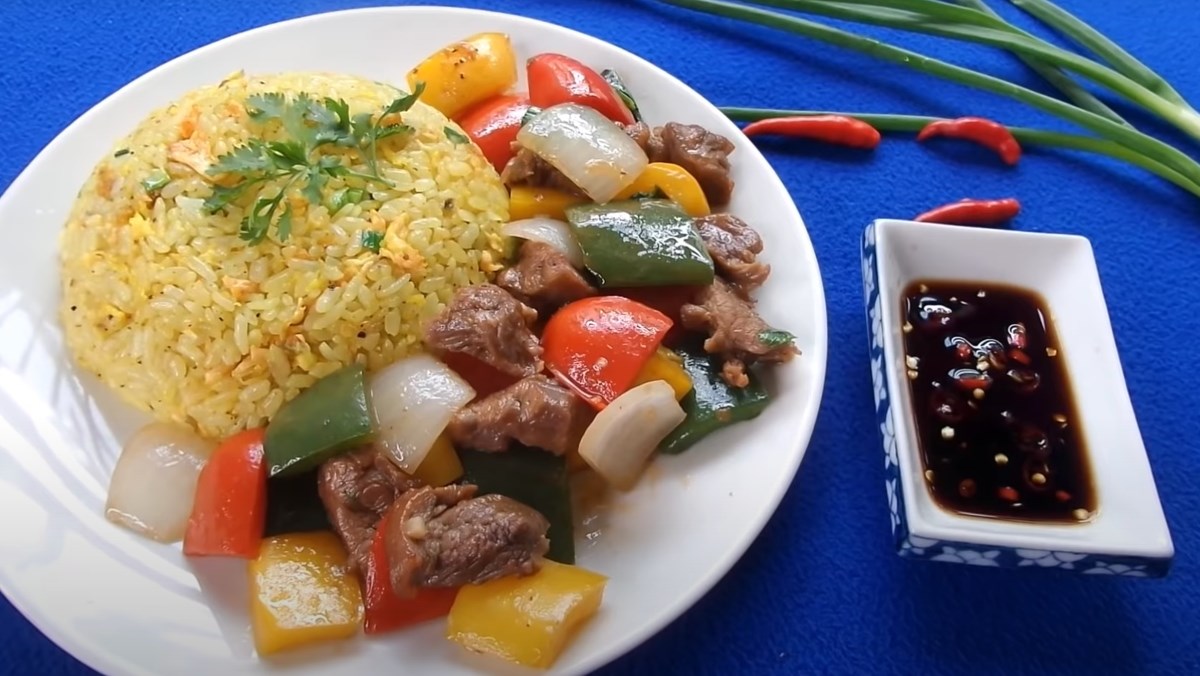 Cơm Sinh viên - Nguyễn Cơ Thạch