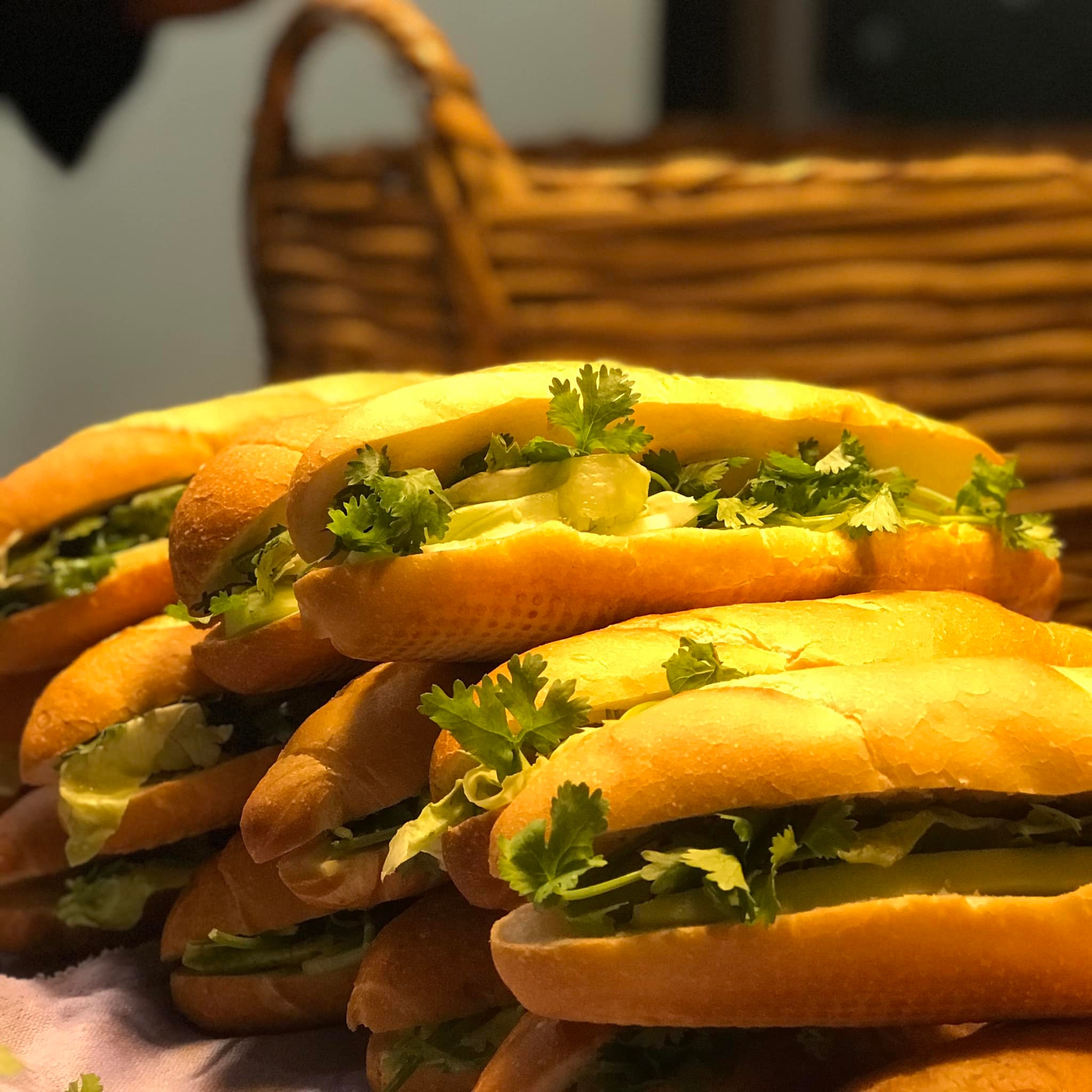 Bánh Mì Hội An - Chùa láng