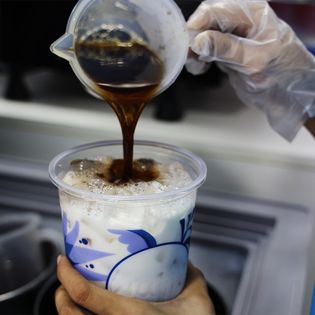 Hồng Trà Ngô Gia - Lâm Văn Bền