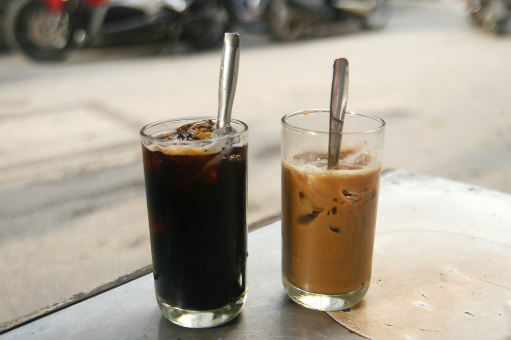 Nâu Coffee - Nguyễn Sơn Hà