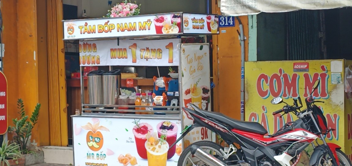 Mr. Bốp - Bà Hạt