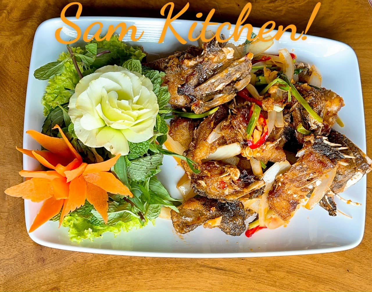 Sam Kitchen - Gà Nướng - Hẻm 159 Hà Giang