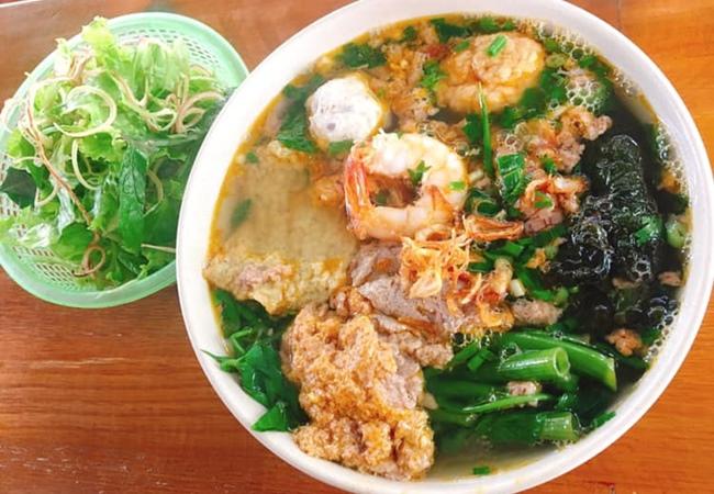 Cô Liễu - Bánh Đa Cua - Chùa Quỳnh