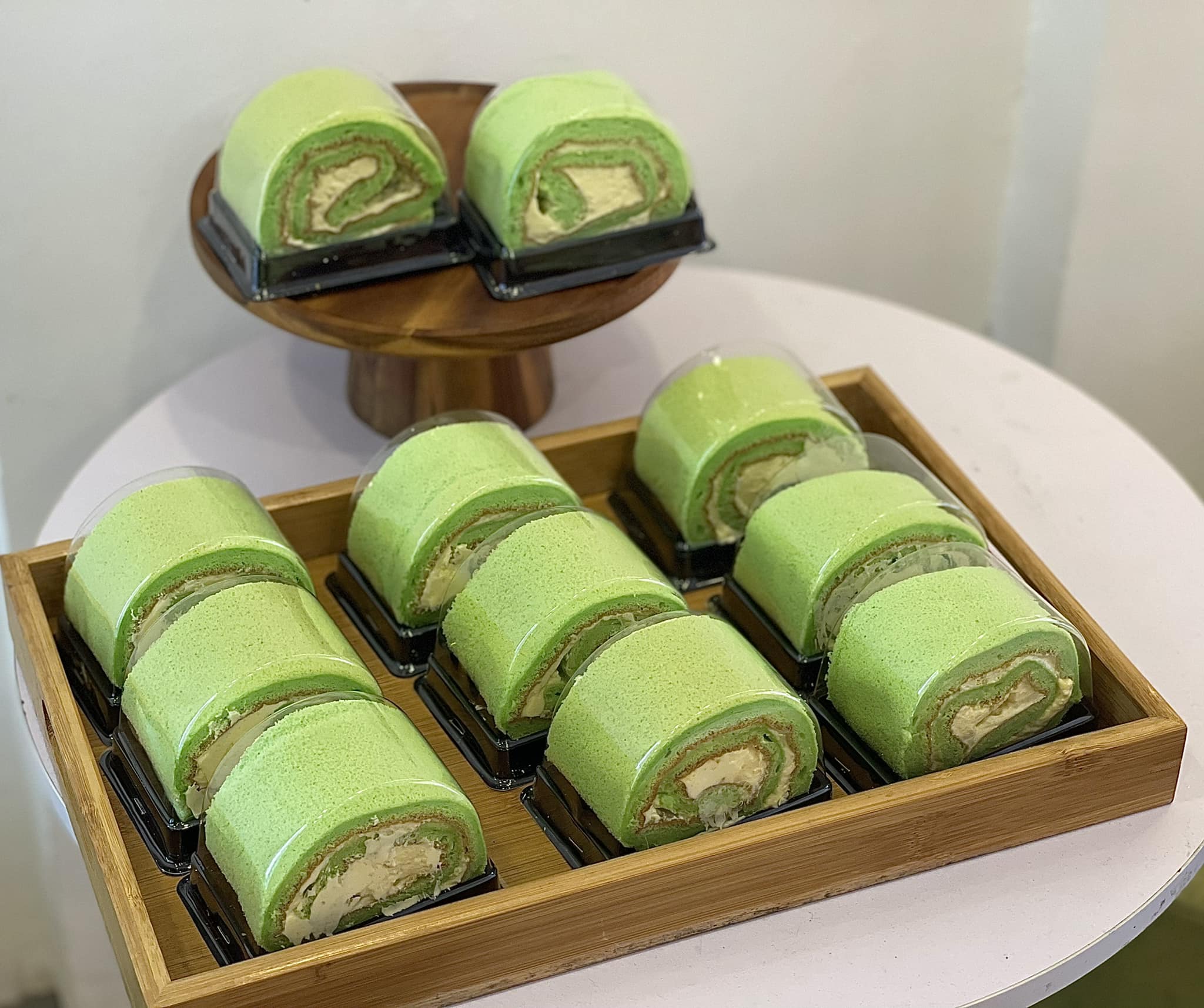 Tiệm Bánh Ong Vàng - Nguyễn Chính