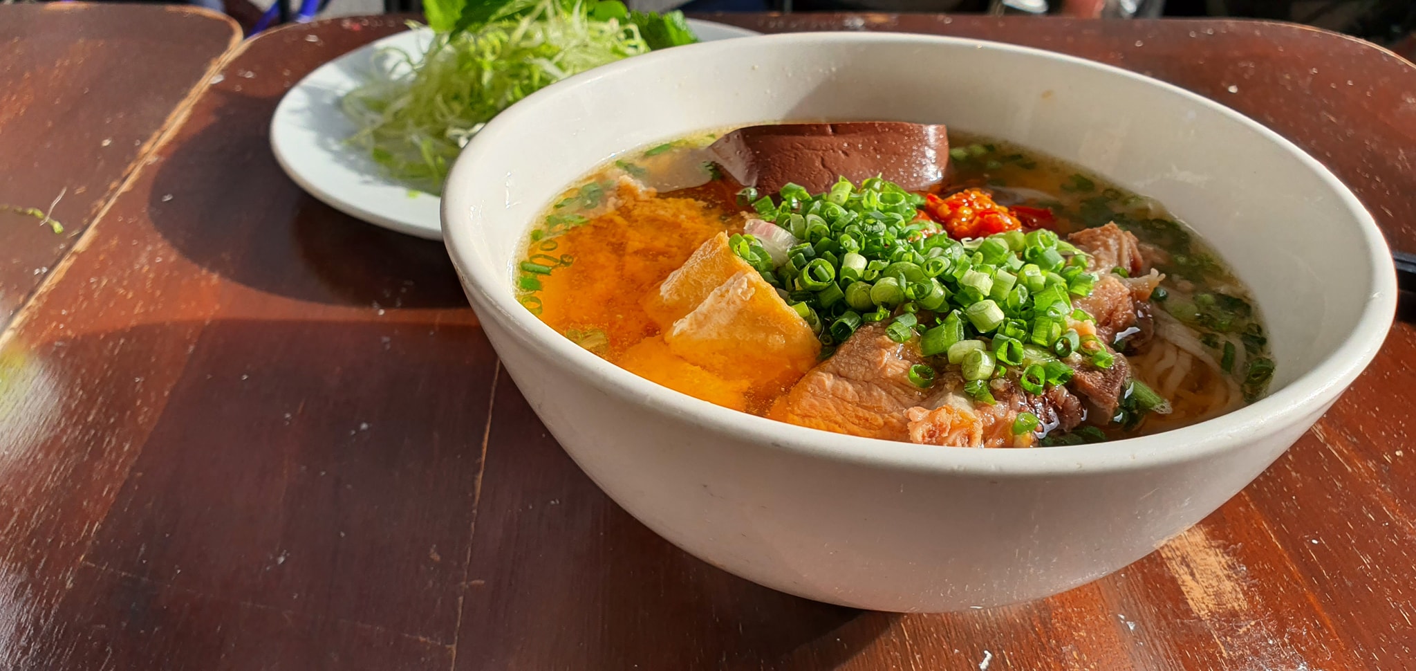 Nhà Vân - Bún Riêu Tôm Cua - Hoa Huệ
