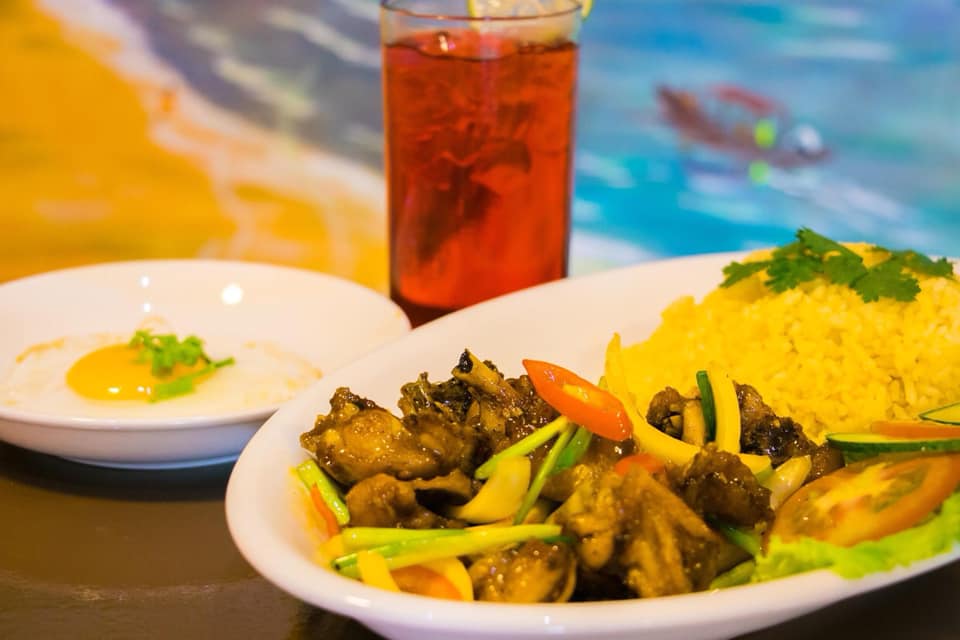 Tiệm Cơm Gà TH - Đặng Thuỳ Trâm