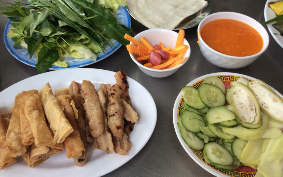 Nem Nướng Hoa Giấy - Tạ Quang Bửu