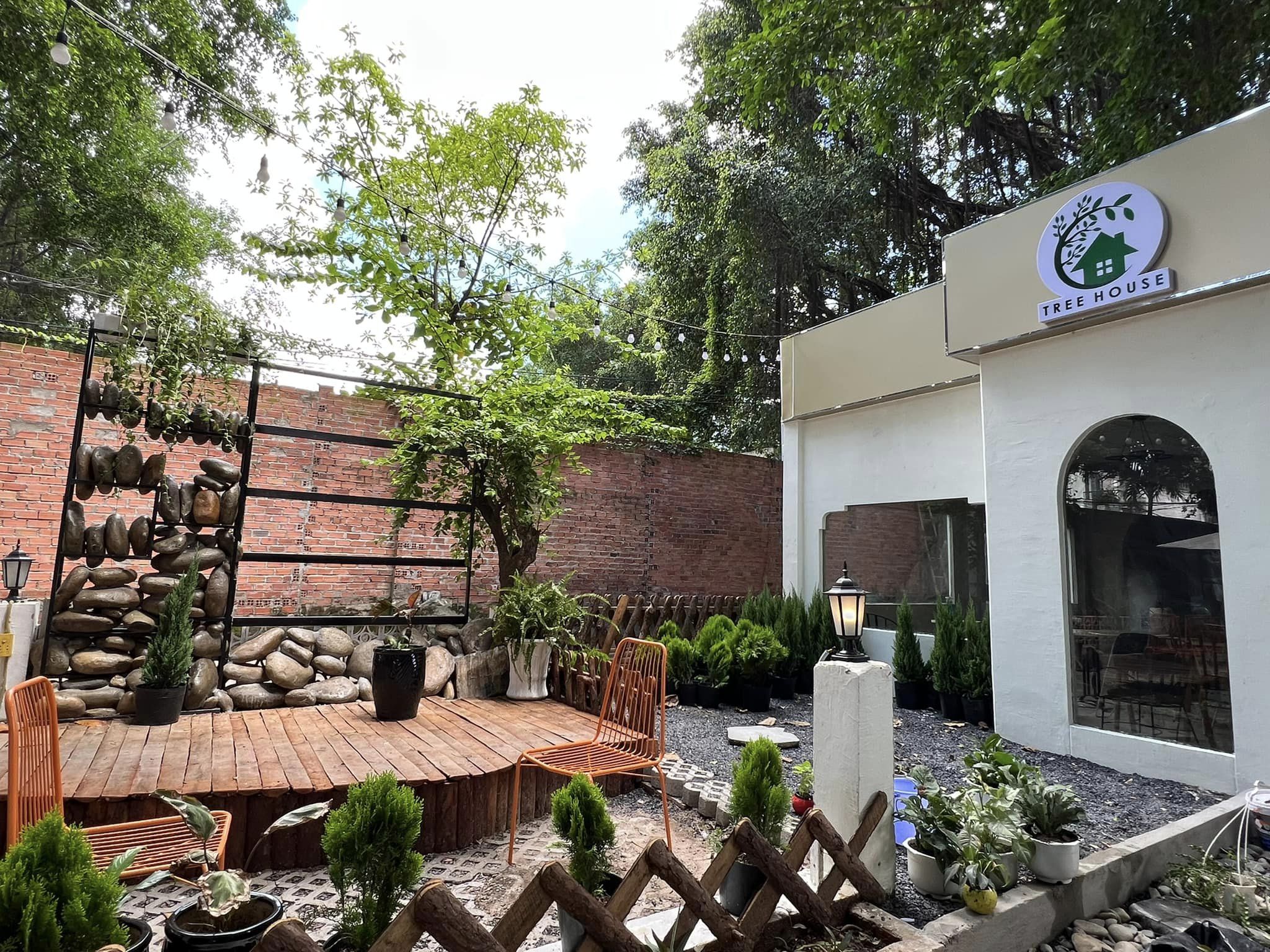 Nhà Trên Cây - Coffee & Tea - Tăng Nhơn Phú