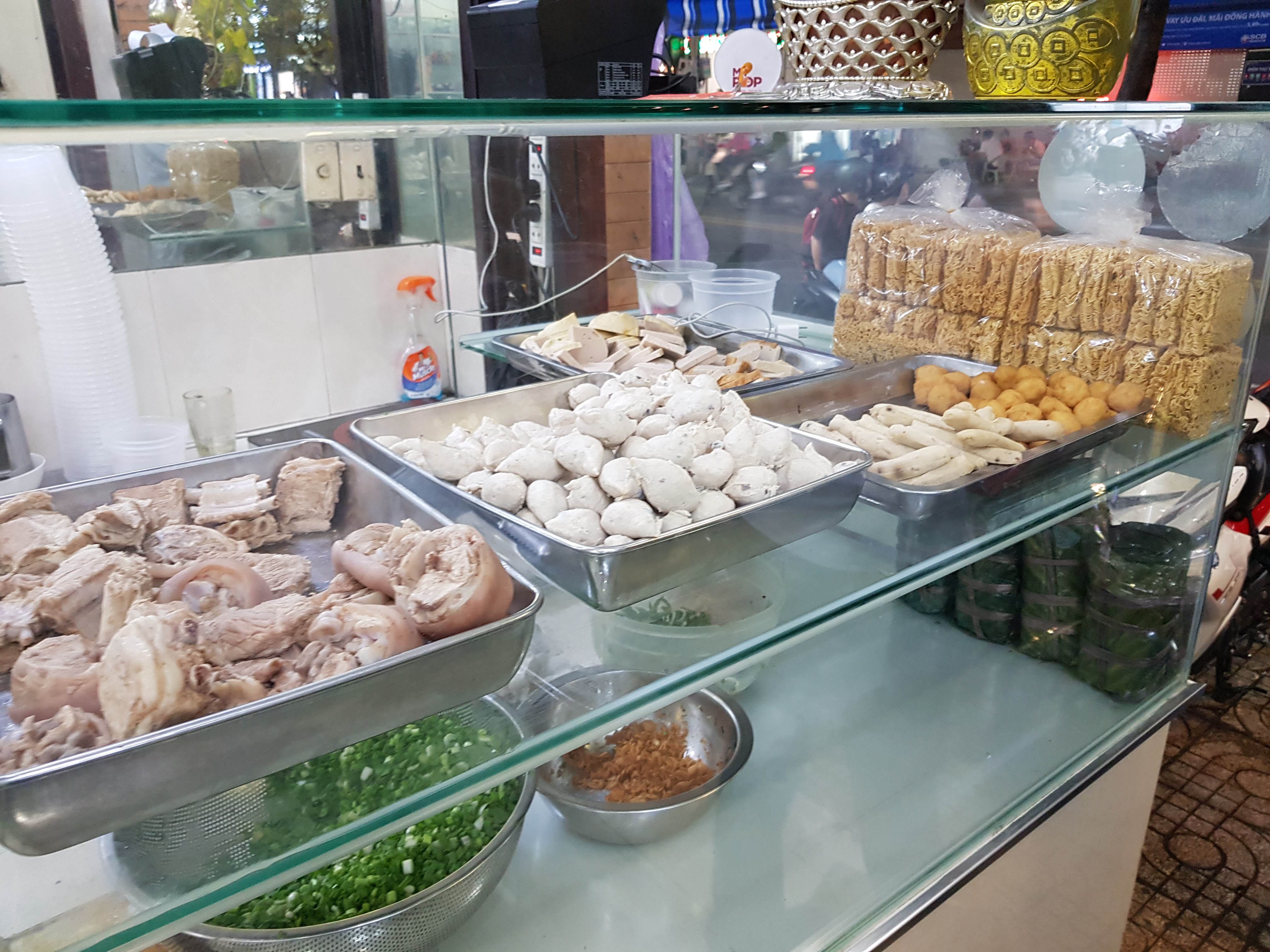 Bún Mọc Ròm Mập Hoài Linh - Võ Văn Tần