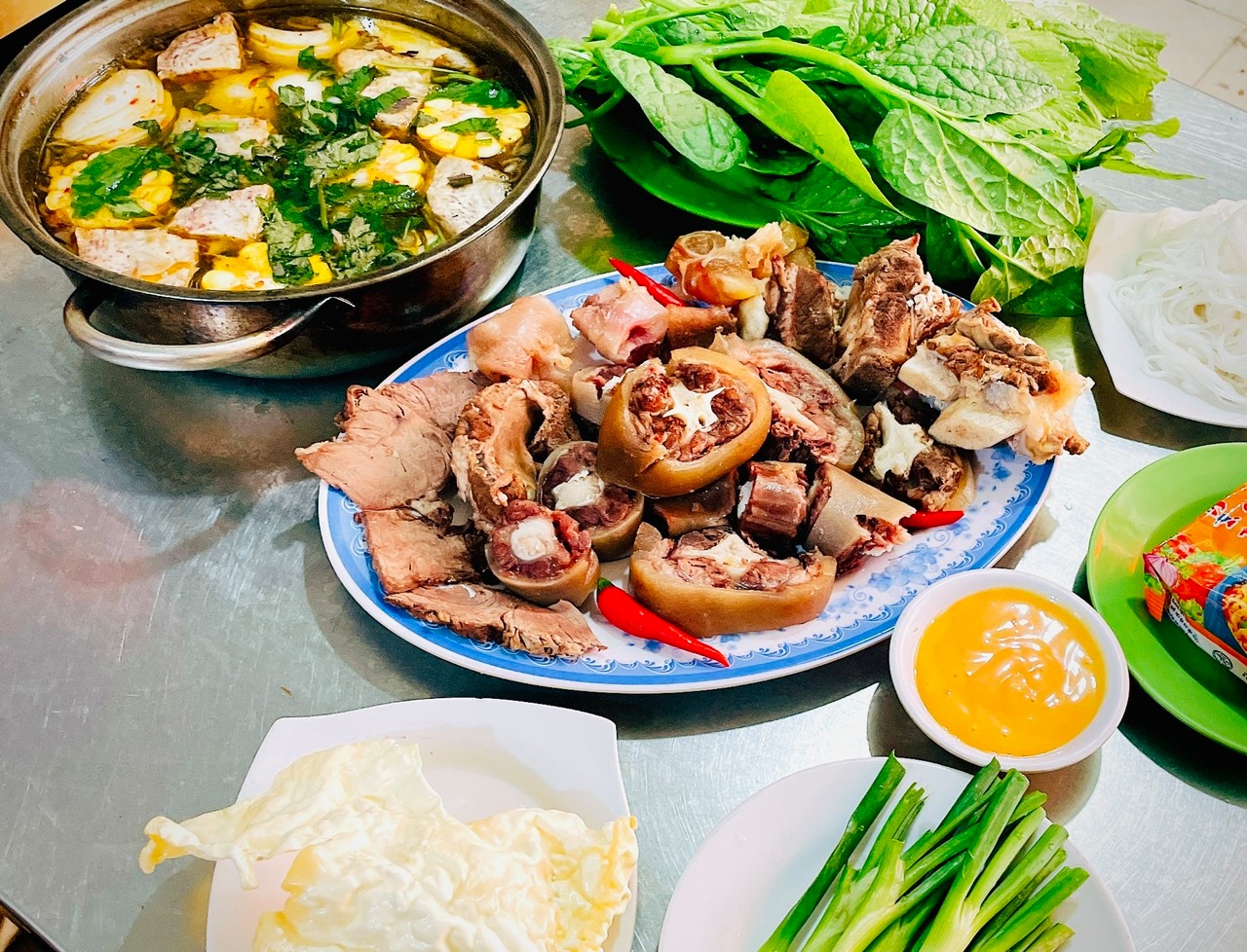 Lẩu Bò Gia Truyền Quận 12 - Tô Ký