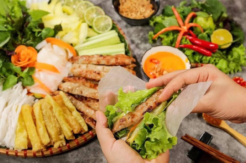 Nem Nướng Hùng Việt - Học Viện Tài Chính