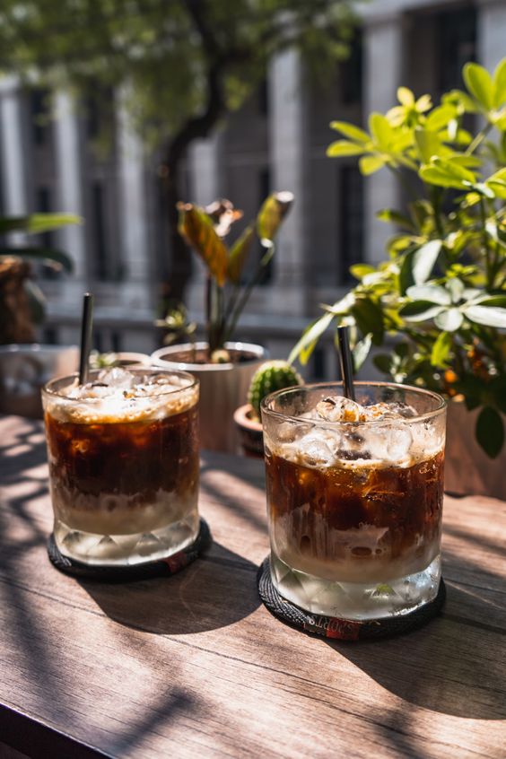 Nhi Coffee - Vũ Huy Tấn