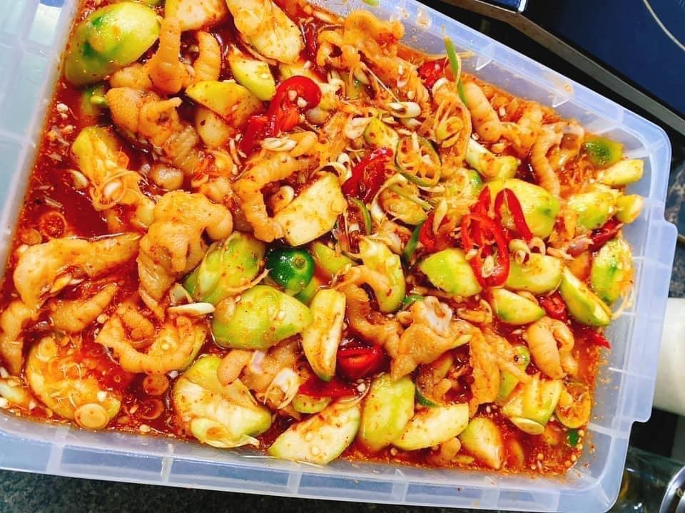 KOBO - Khoai Chiên Thịt Nướng - Hồ Thị Kỷ