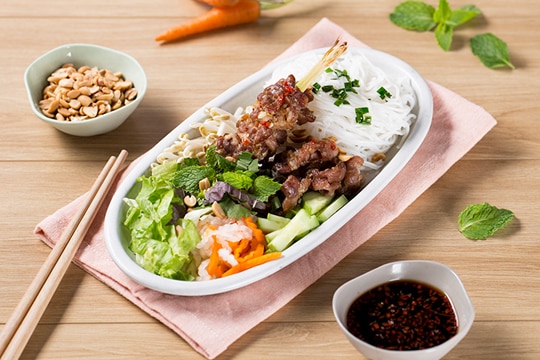 Cô Sáu - Bún Thịt Nướng & Nước Mía - Thoại Ngọc Hầu