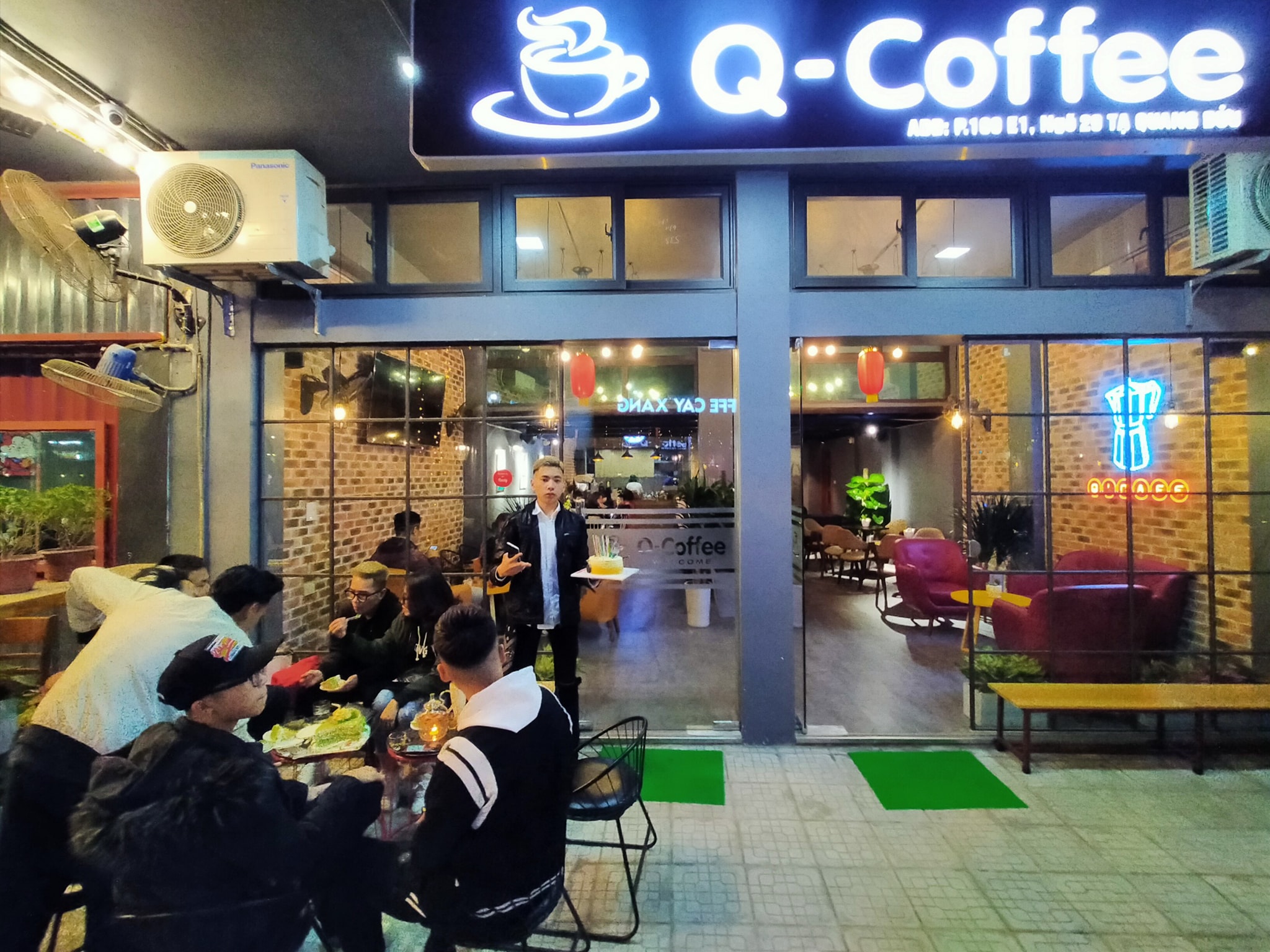 Q Coffee - Hàng Than