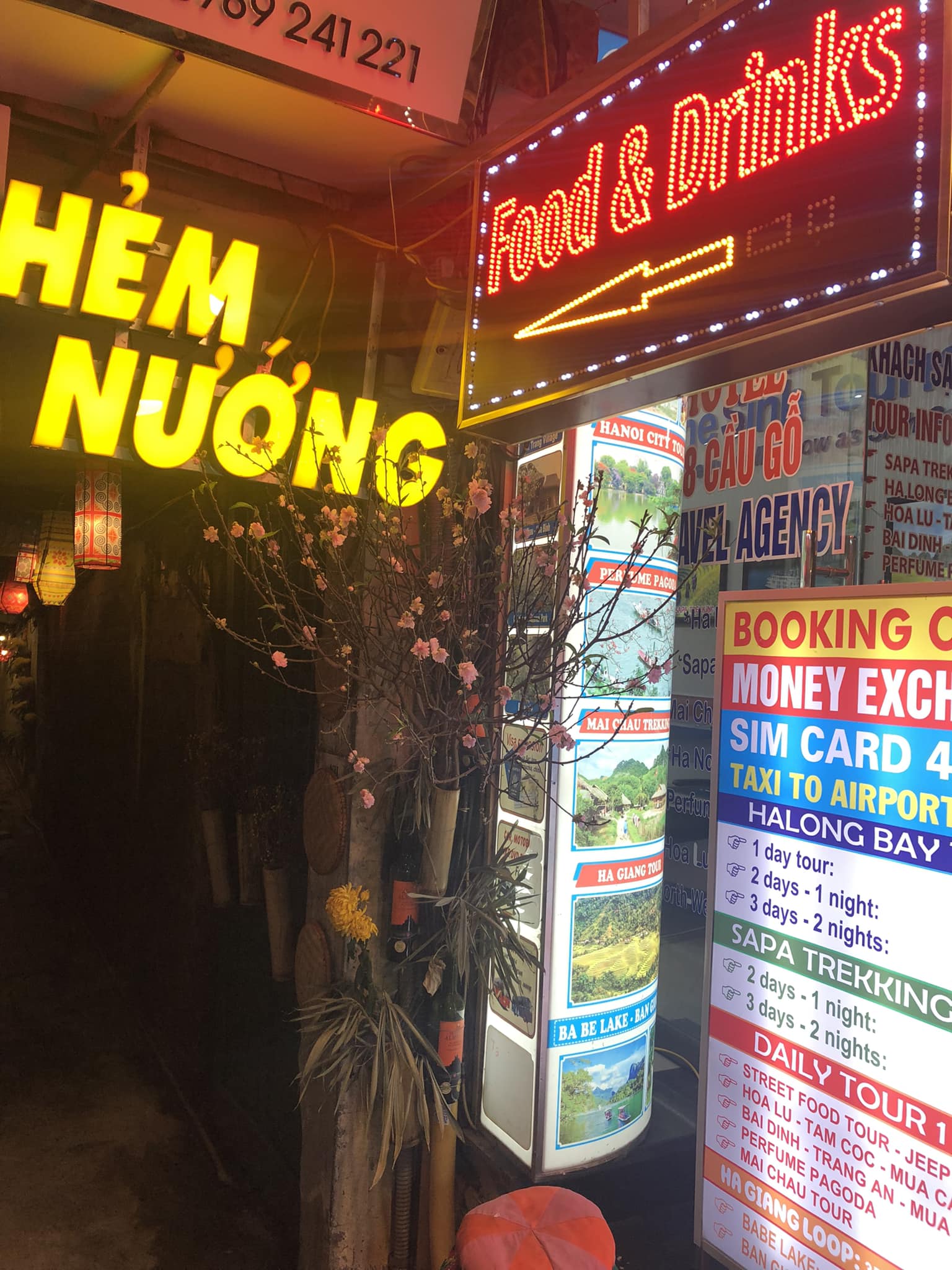 Hẻm Nướng - 20 Cầu Gỗ