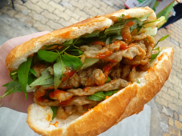 Bánh Mì Chả Cá - Trần Hưng Đạo