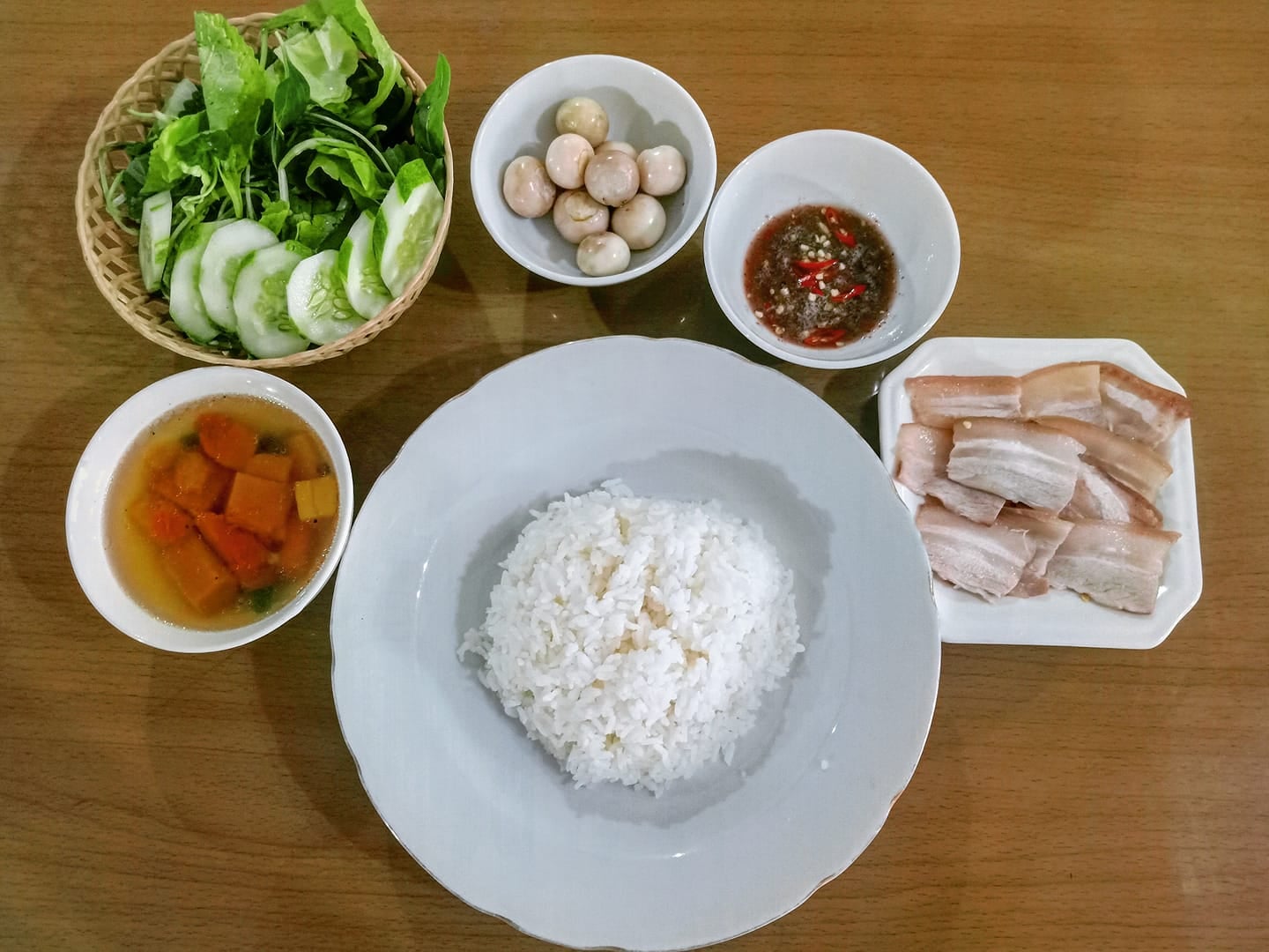 Sumo Coffee & Restaurant - Khuông Việt