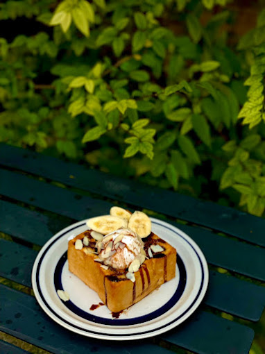 MeeT+ Coffee & Tea - Trần Quý Cáp