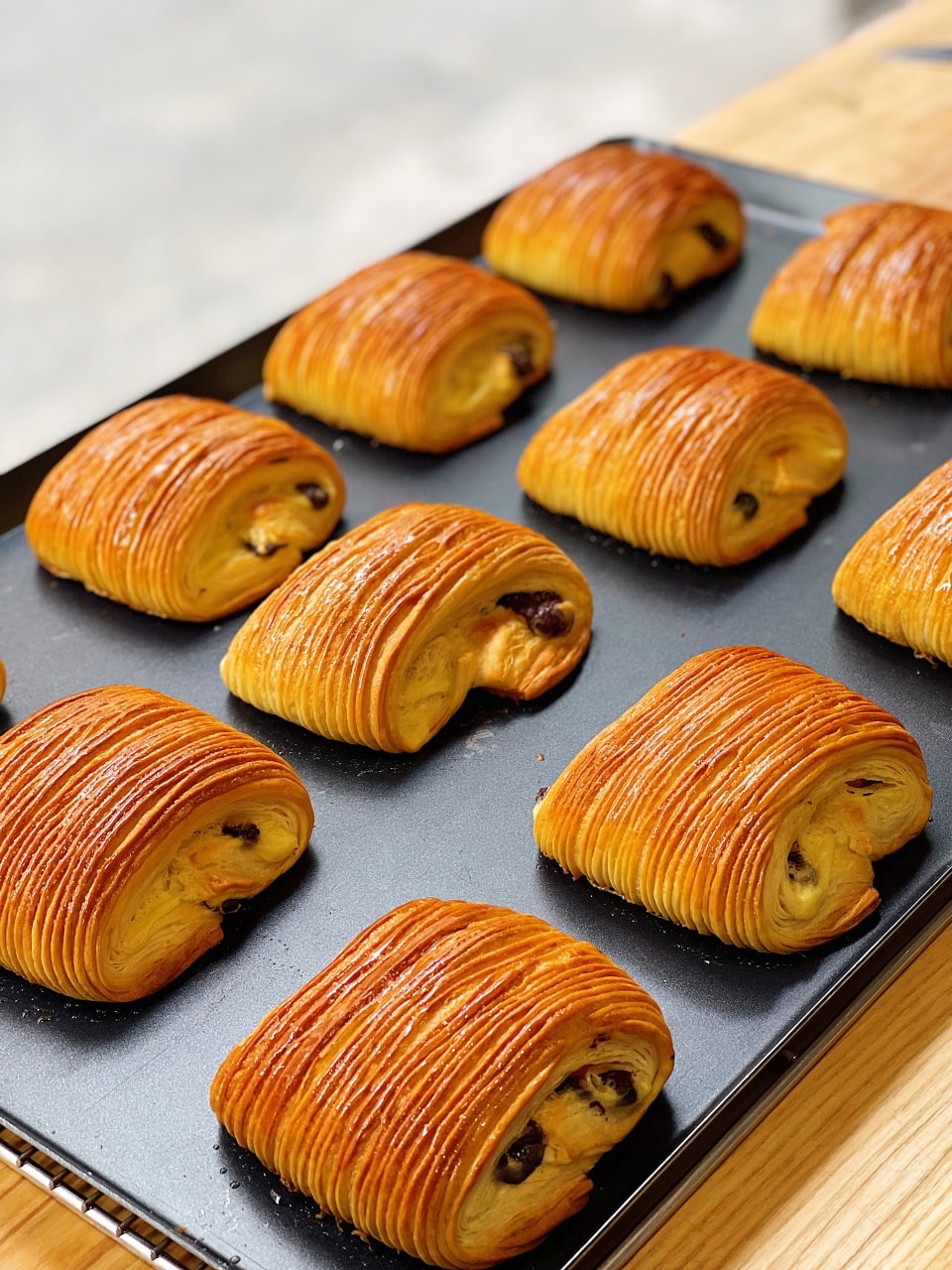 Tiệm Bánh Ong Vàng - Nguyễn Chính