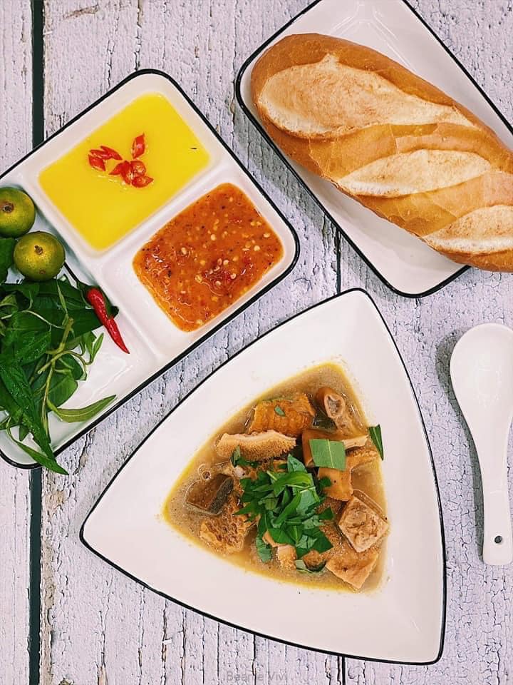 Bún Bò Hẻm Đá - Điện Biên Phủ