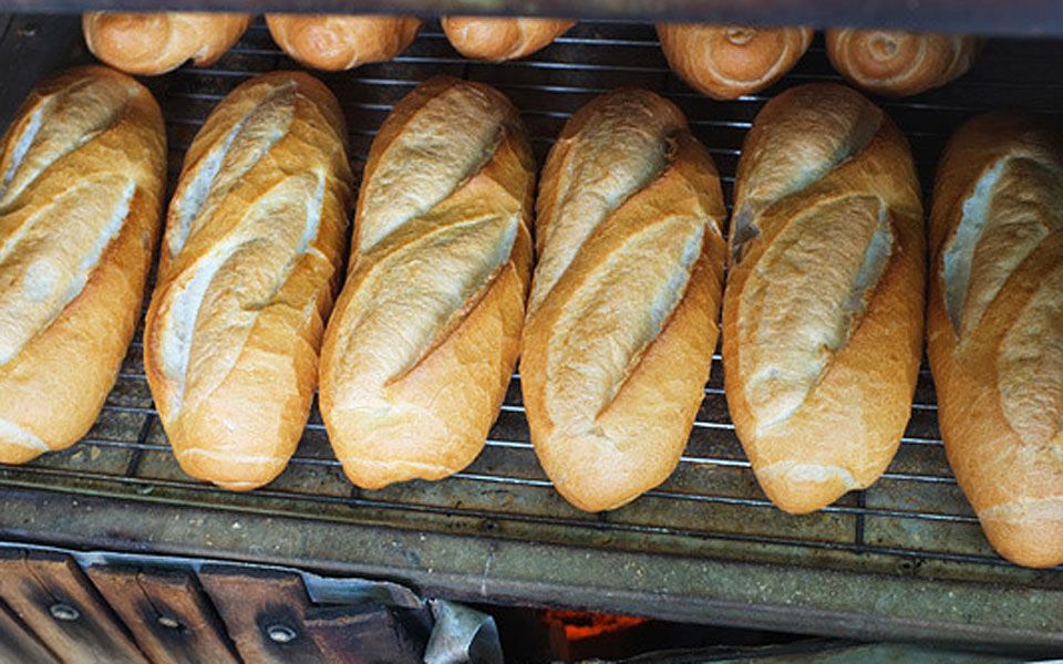 Bánh Mì T Lùn 71 - Nơ Trang Long