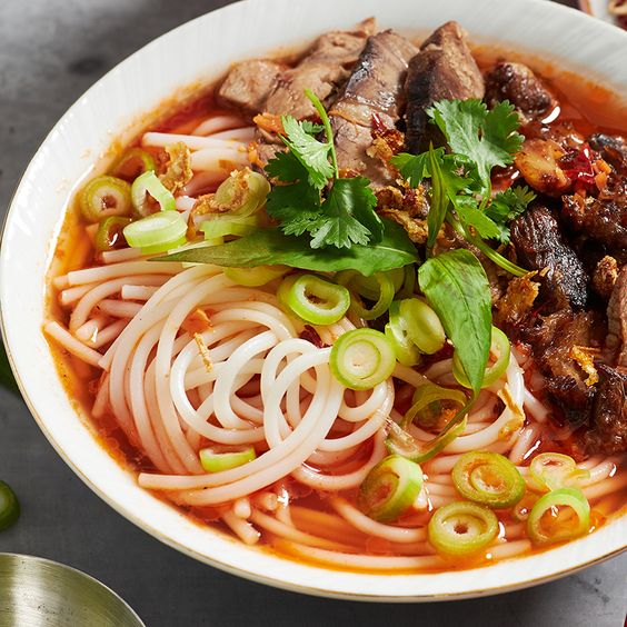 O Sửu 2 - Bánh Canh Bột Gạo & Bún Bò - Trần Khắc Chân