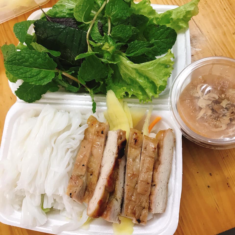 Lan Phúc - Nem Nướng Nha Trang - Đường 19/5