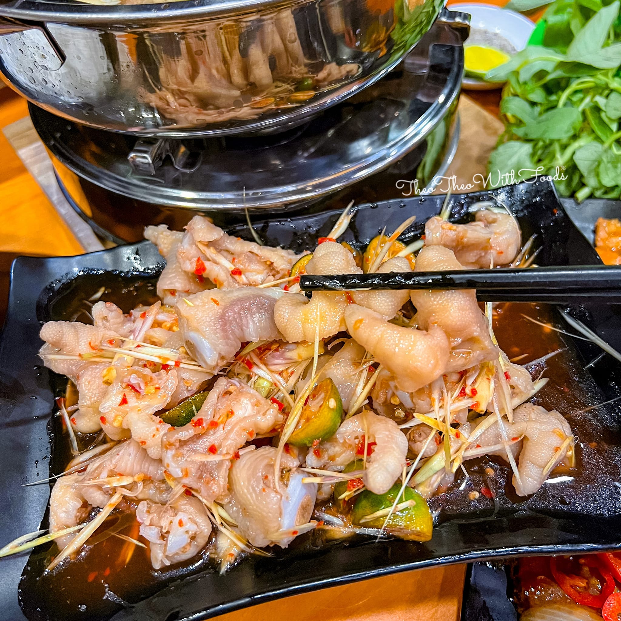 Tiệm Dalat - Lẩu Gà Lá É - Nguyễn Văn Tuyết