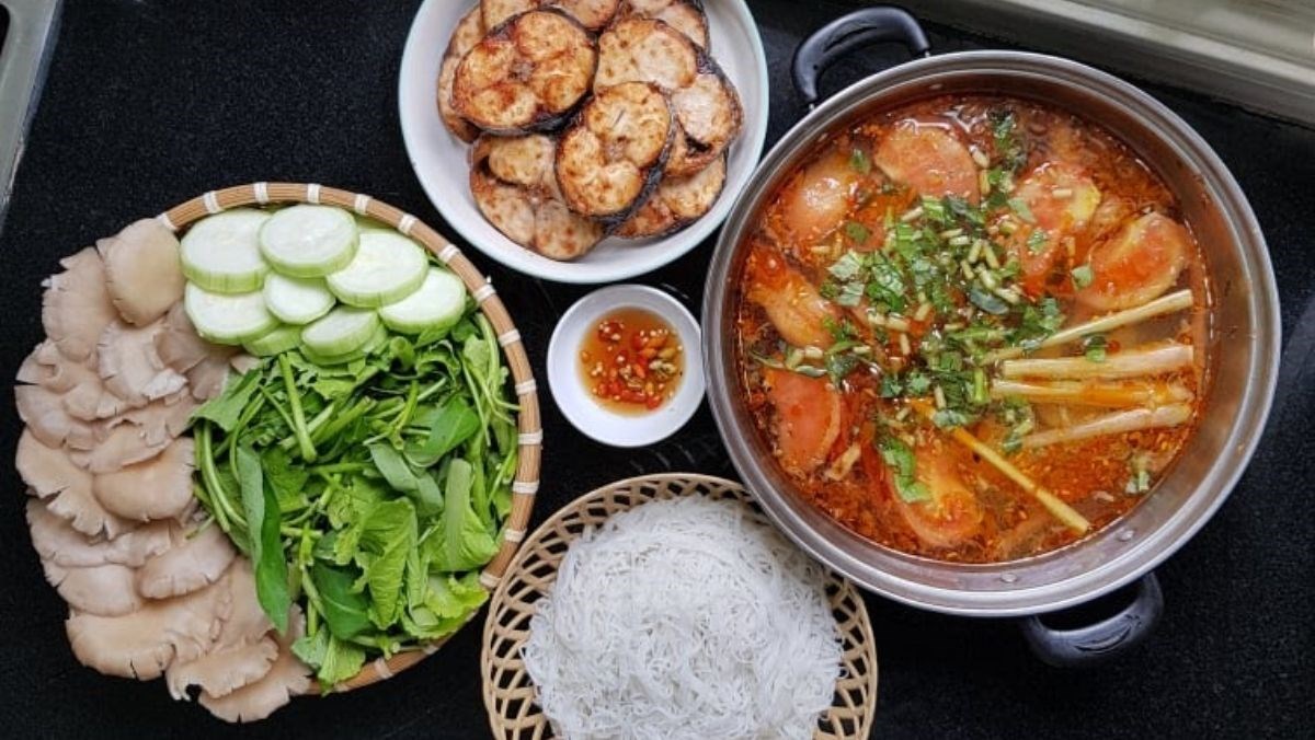 Nhà hàng Cây Sấu - Tổ 7