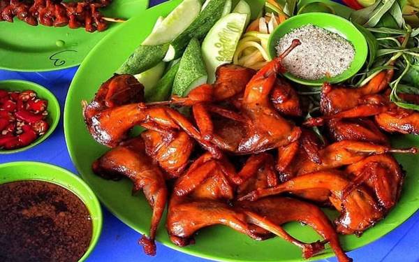 Vy - Cút Chiên Bơ Giòn - Tạ Quang Bửu