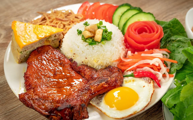Cơm Tấm Hoàng - Bùi Minh Trực