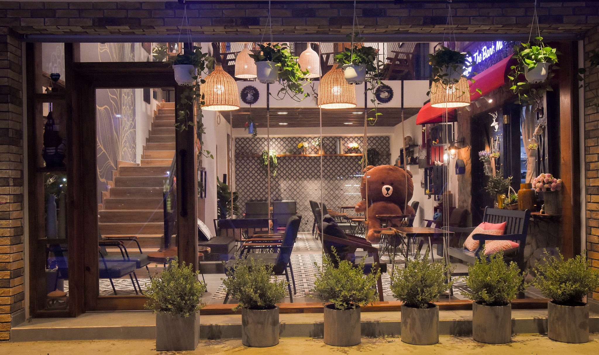 Caribou Coffee Garden - Cà Phê & Trà - Tân Kỳ Tân Quý