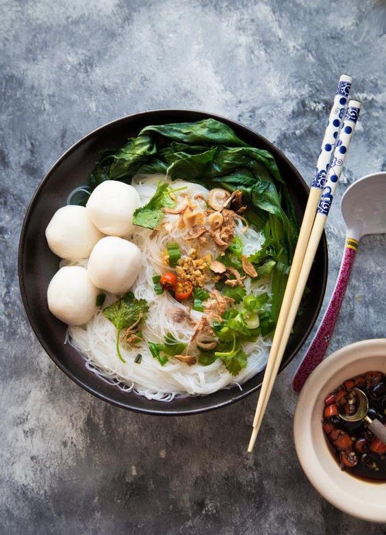 Cô Huệ - Bánh Đa Cua Đồng - Chùa Láng