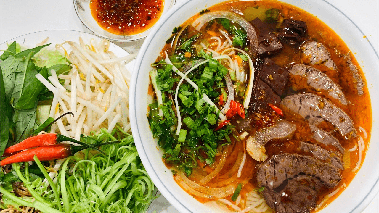 Bún Bò Bà Béo - Võ Oanh
