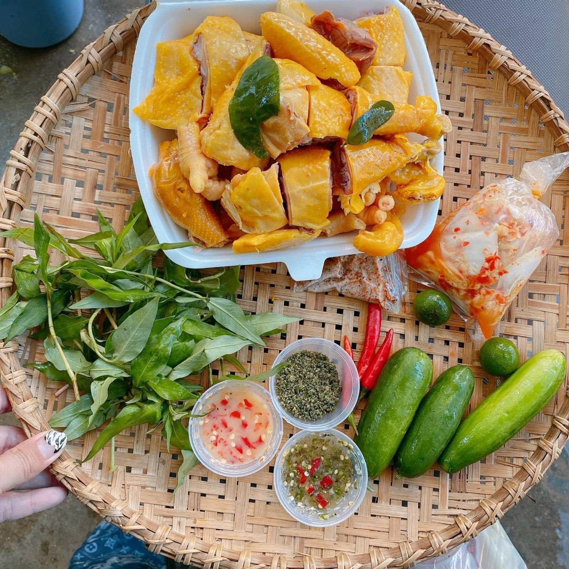 Ngọc Anh Gà Rán - Thanh Nhàn