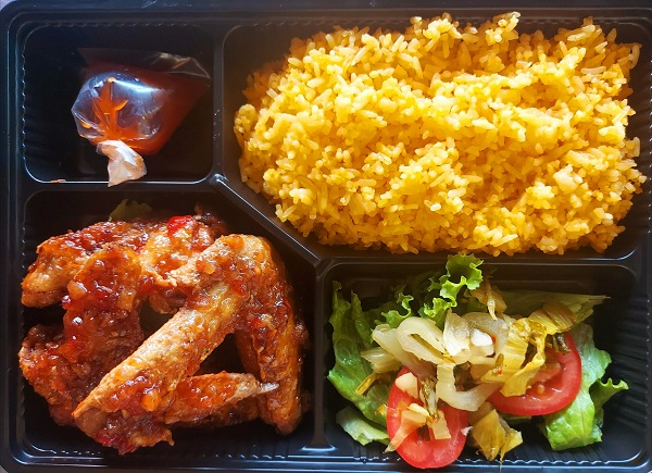 Cơm Gà Nướng Sữa Thái Huy - Huỳnh Tịnh Của