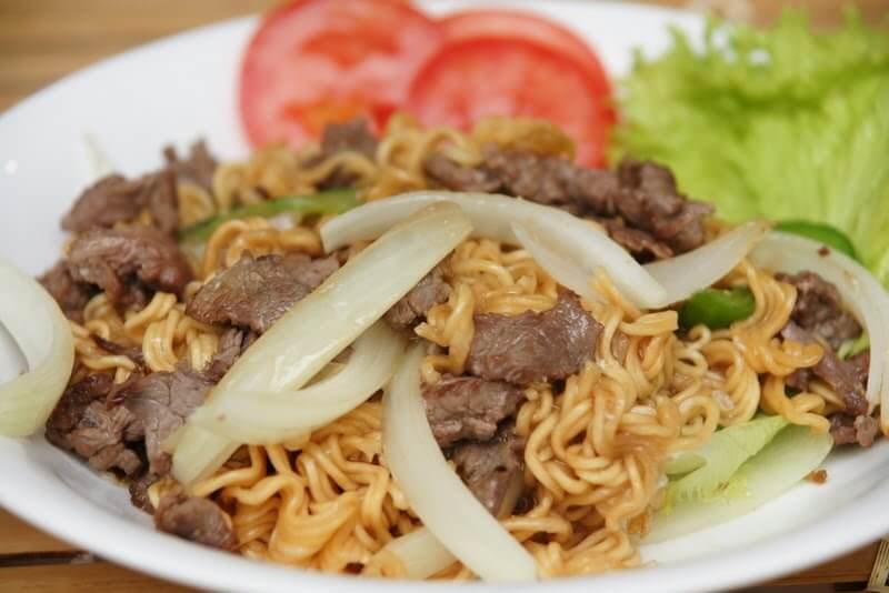 Quán Ăn 38 - Nui & Mì Xào - Triều Khúc