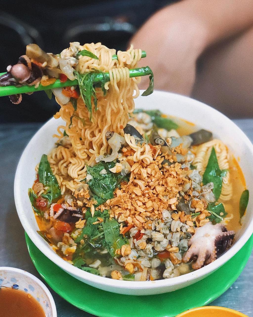 Mì Ốc Hến - Bún Bò Huế 458 - Nguyễn Hữu Thọ