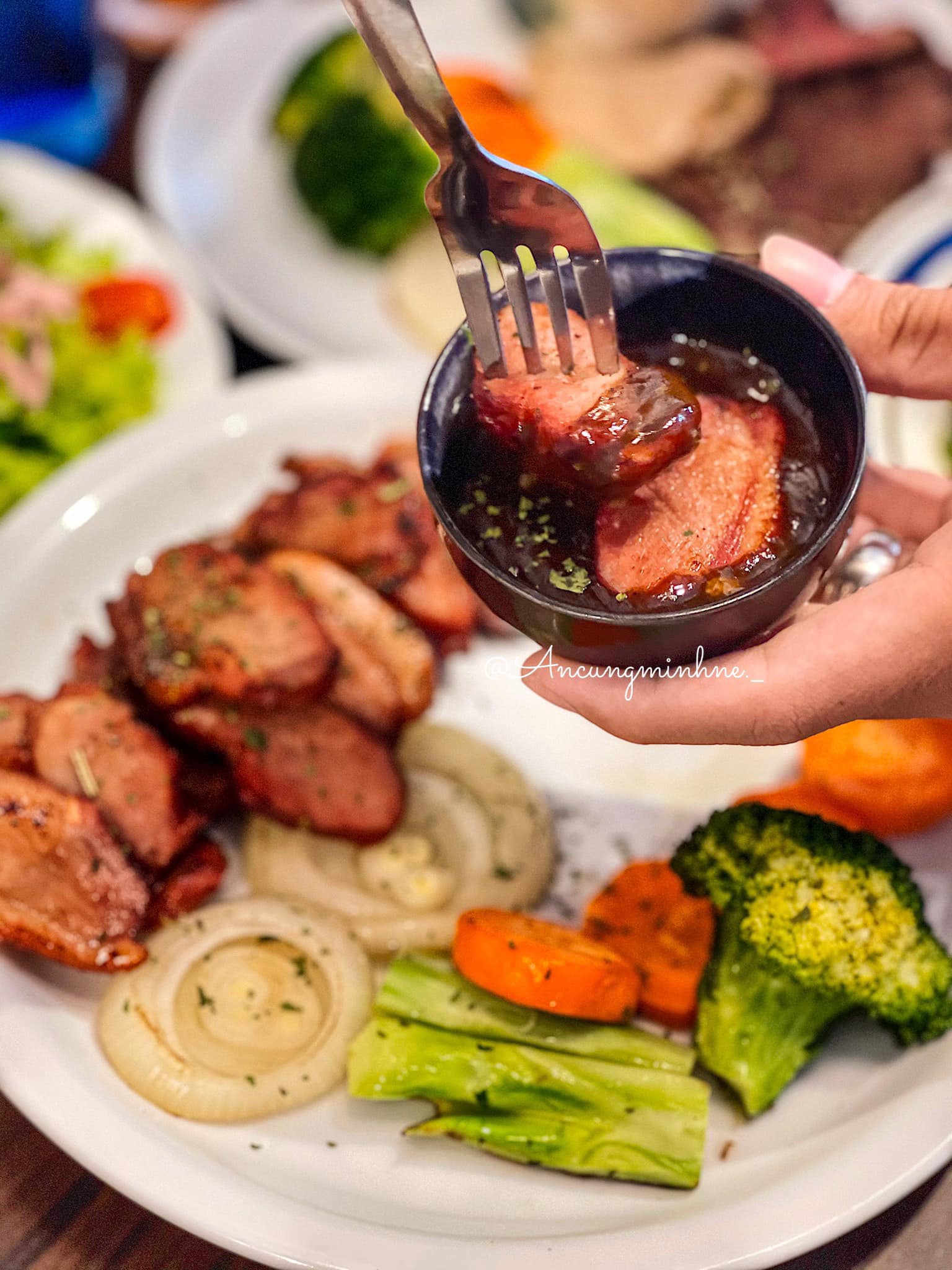 Mr.Saigon - Kitchen and Drinks - Lê Lai