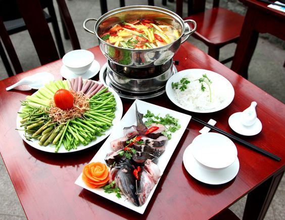 Gia Đình Quán - Lẩu Nướng - Giáp Nhất