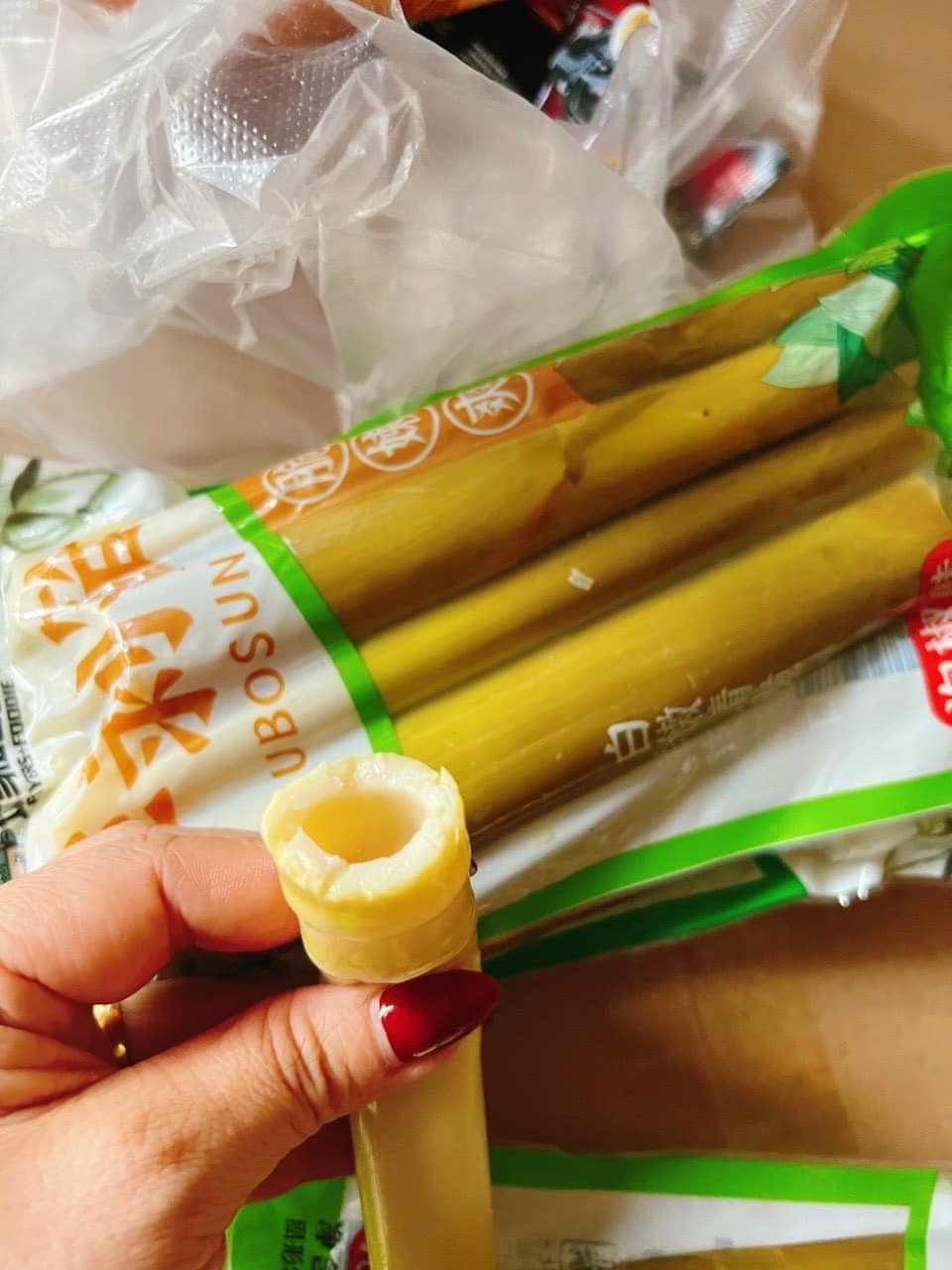Bòn Bon - Tiệm Ăn Vặt - 30 Tháng 4