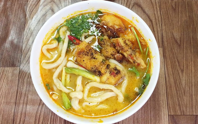 Hà Quyên - Bánh Canh Cá Lóc Bột Gạo - Đình Phong Phú