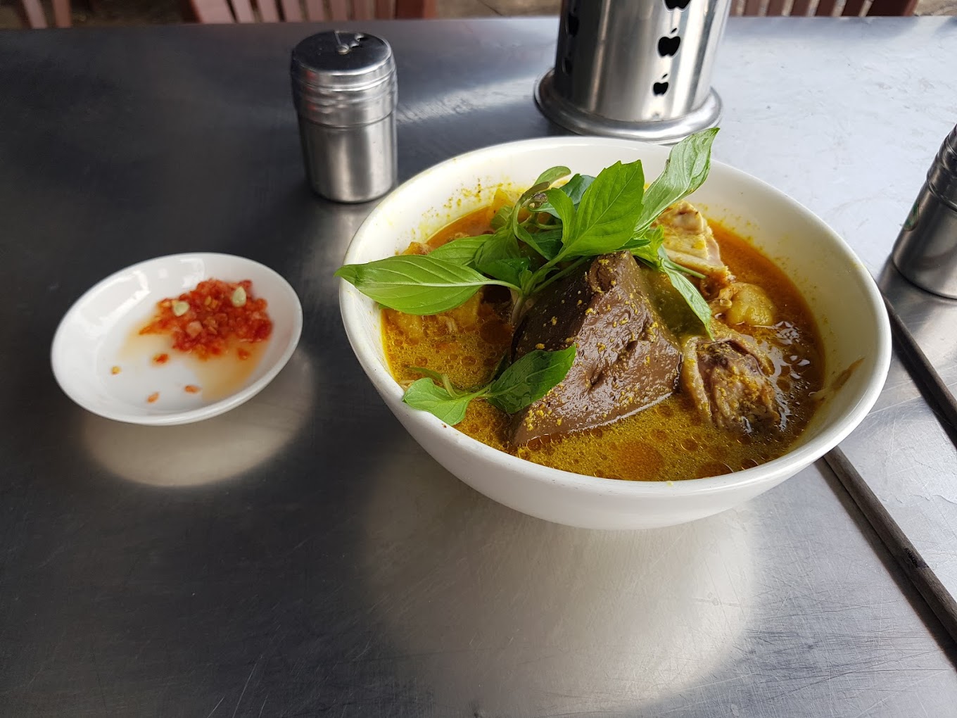 Cô Lan - Bún Cà Ri Gà & Cá Viên - Nguyễn Trãi