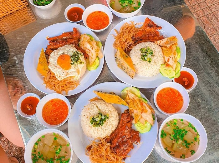 Cô Ba Chề - Cơm Tấm Long Xuyên - Phan Huy Ích