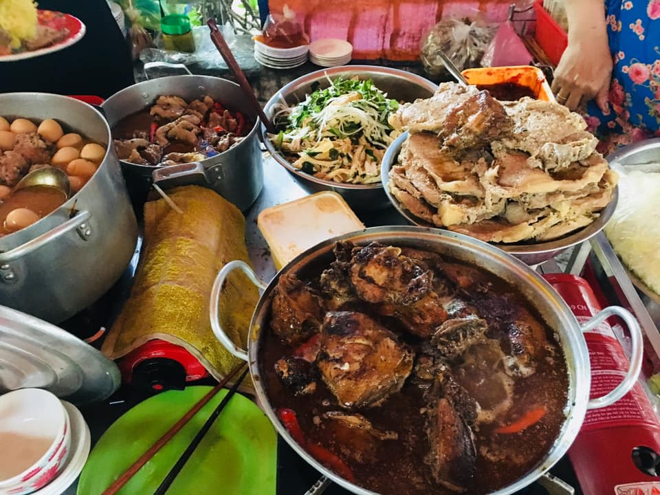 Xôi Bà Bé - Ngô Gia Tự
