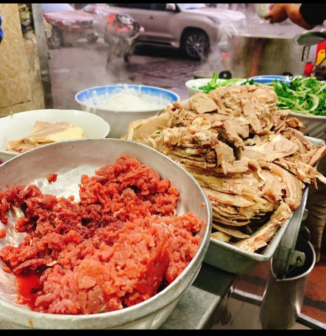 Phở Tư Lùn - Hai Bà Trưng