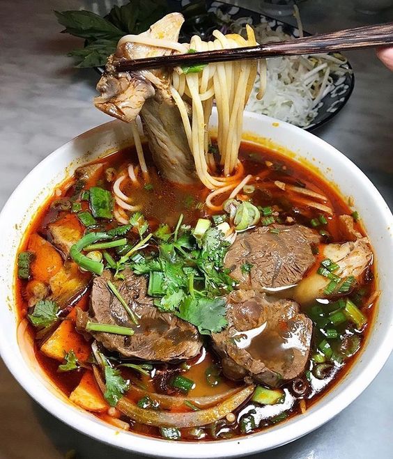 Bún Bò Huế Phở 61 - Bún bò - Luỹ Bán Bích