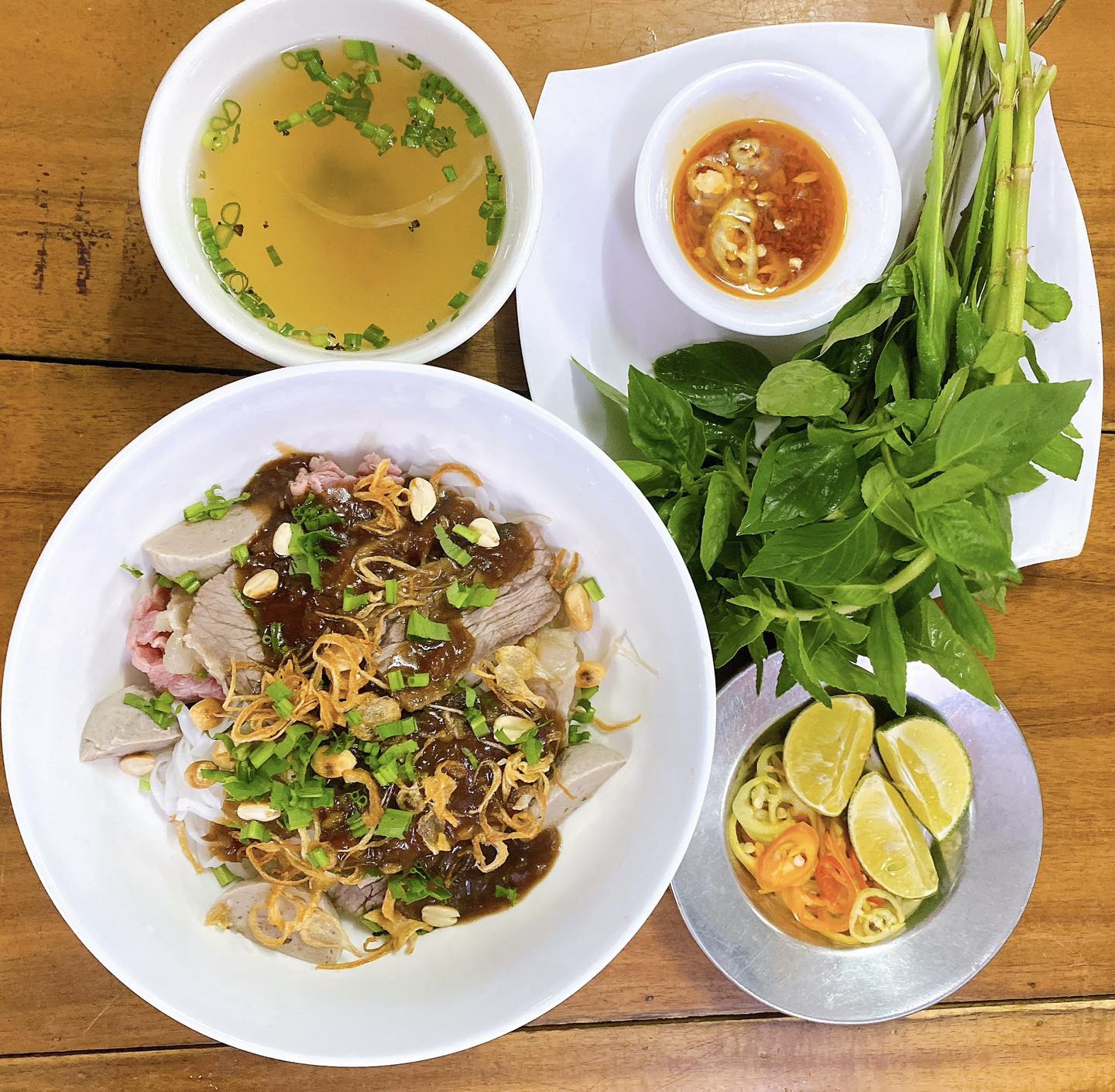 Phở Thịnh - Tôn Thất Tùng