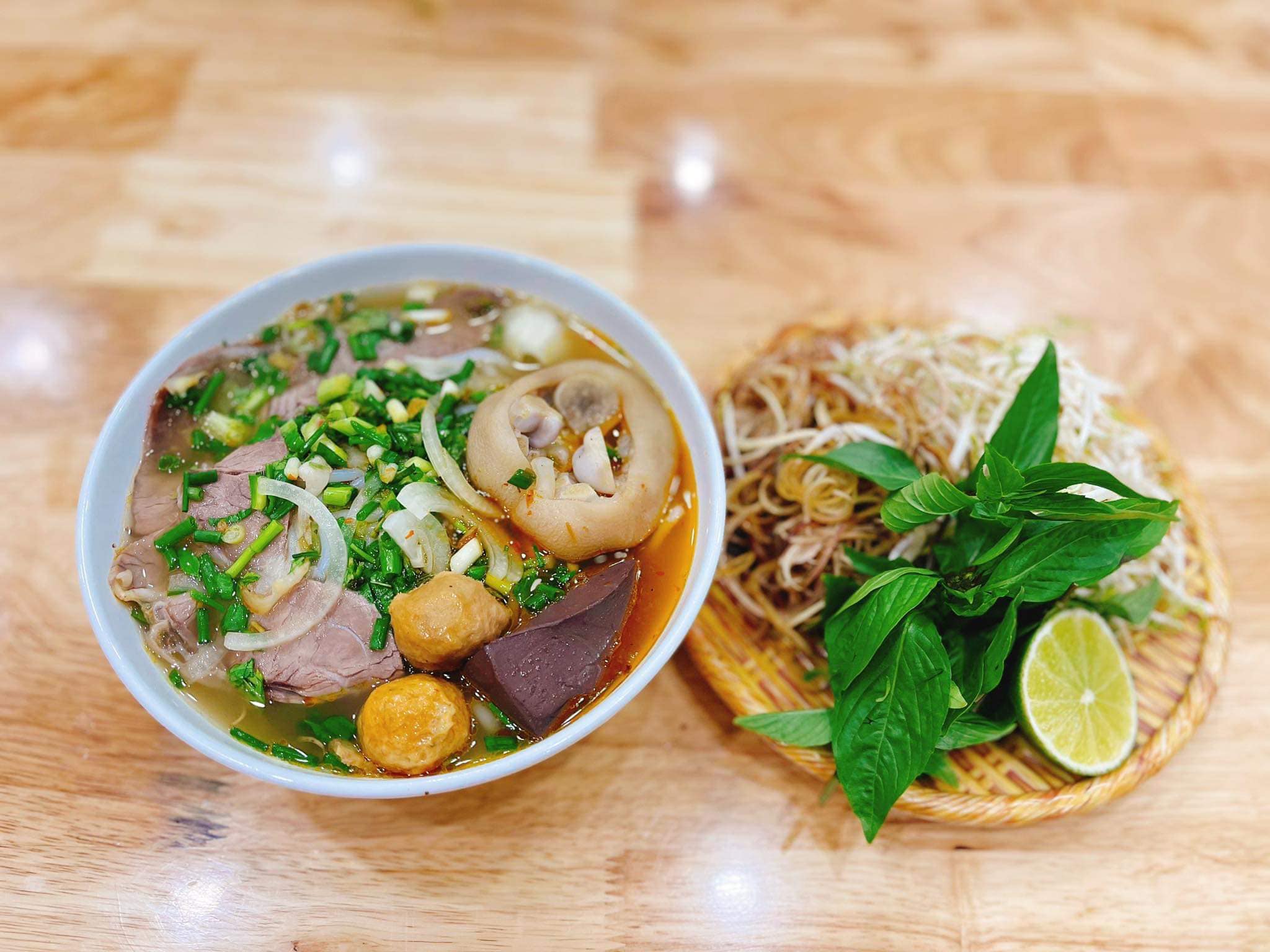 Bún Bò 1994 - Lê Văn Sỹ